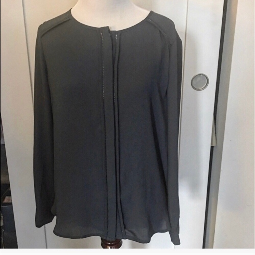 NWOT LOFT BLUE BLOUSE TOP. SIZE SP